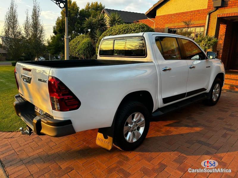 Toyota Hilux 2.8GD6 Manual 2016