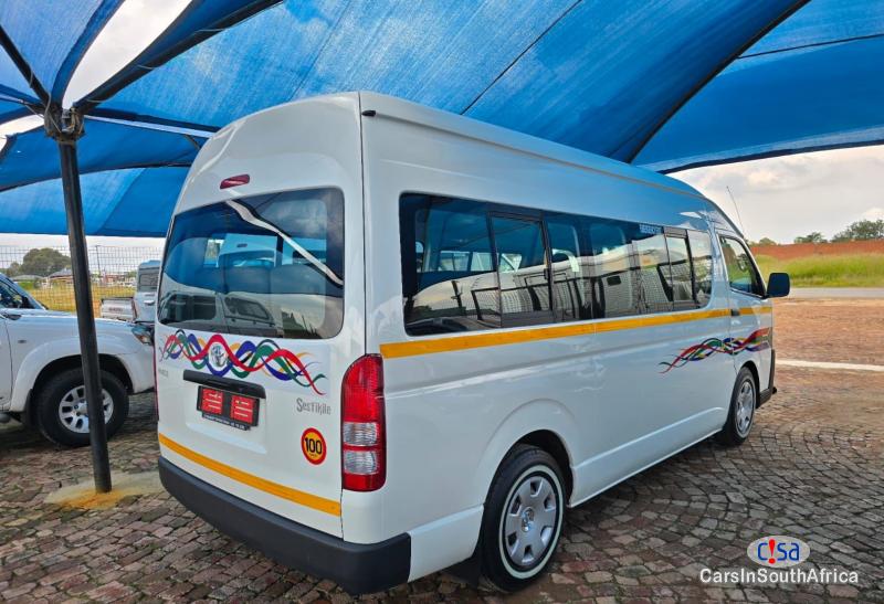 Toyota Quantum 2.5D-4D Sesfikile 16 Seats Bank Repossessed Manual 2021 in Limpopo