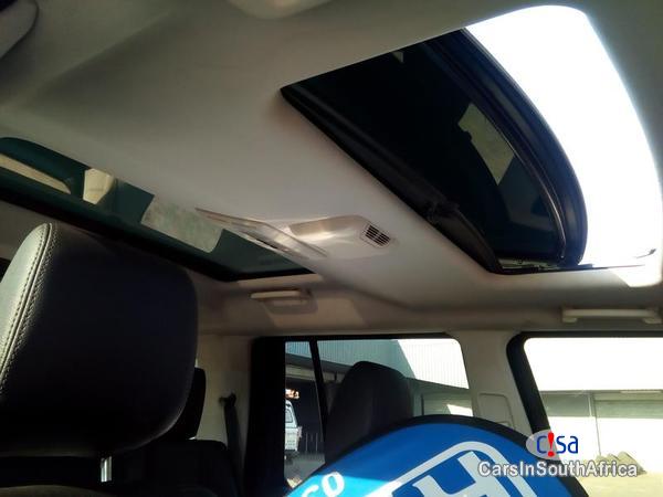 Land Rover Discovery Automatic 2010 in South Africa