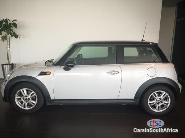 Pictures of Mini Cooper 1.6lt Automatic 2014