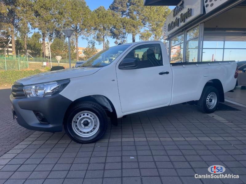Toyota Hilux 2.5 Manual 2023 - image 4