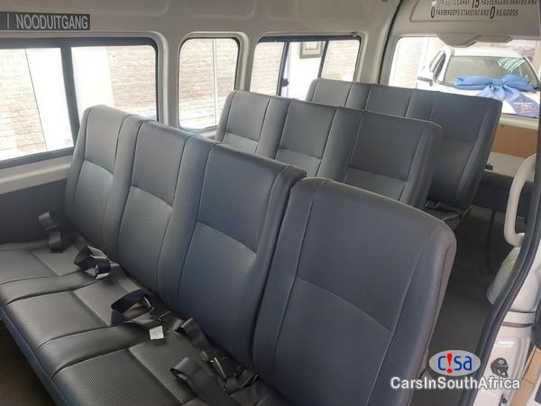 Toyota Quantum 2.5 D-4D SES&acute;FIKILE 16Seats Manual 2019 - image 4