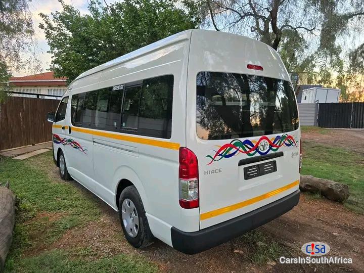Toyota Quantum 2.5 D-4D Sesfikile 16-Seat Manual 2021 - image 2