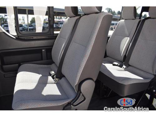 Toyota Quantum 2.5 Manual 2016 - image 6