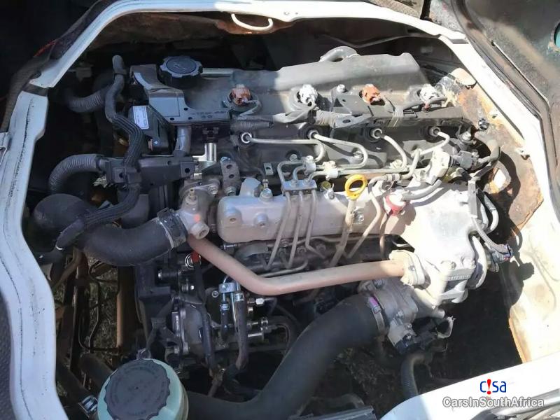 Toyota Quantum 2.5 Manual 2017 - image 10
