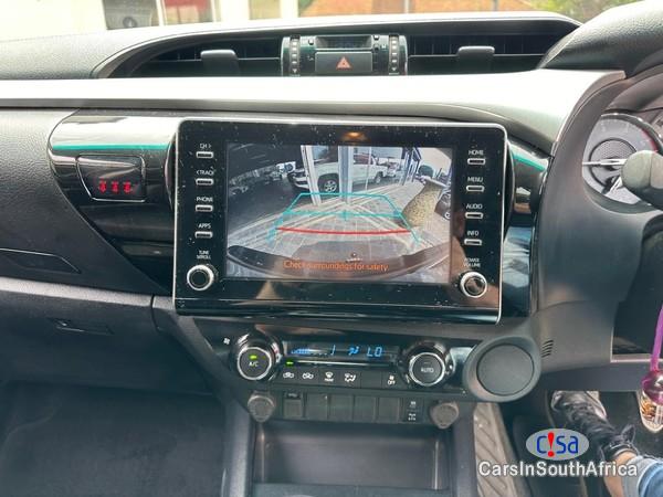 Toyota Hilux 2.8 GD-6 Raised Body Raider Double-Cab Automatic 2020 - image 5