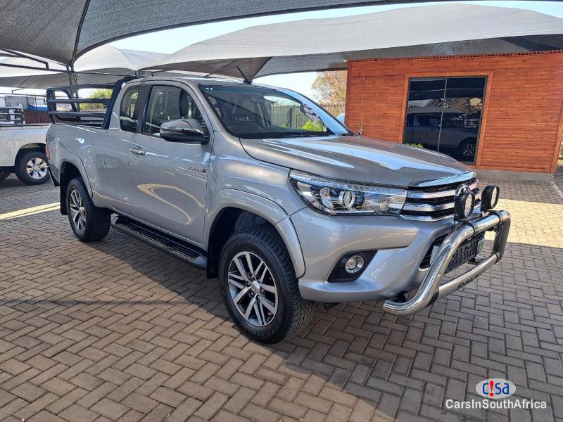 Pictures of Toyota Hilux 2.8GD-6 Xtra-cab Manual 2017