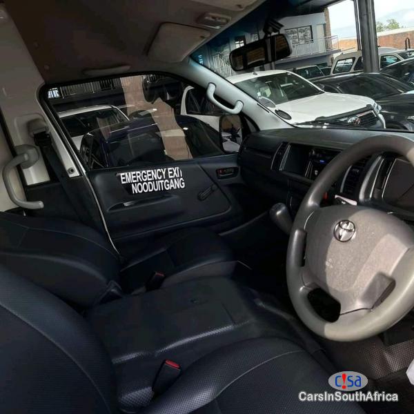 Toyota Quantum 2.5 Manual 2020 - image 3