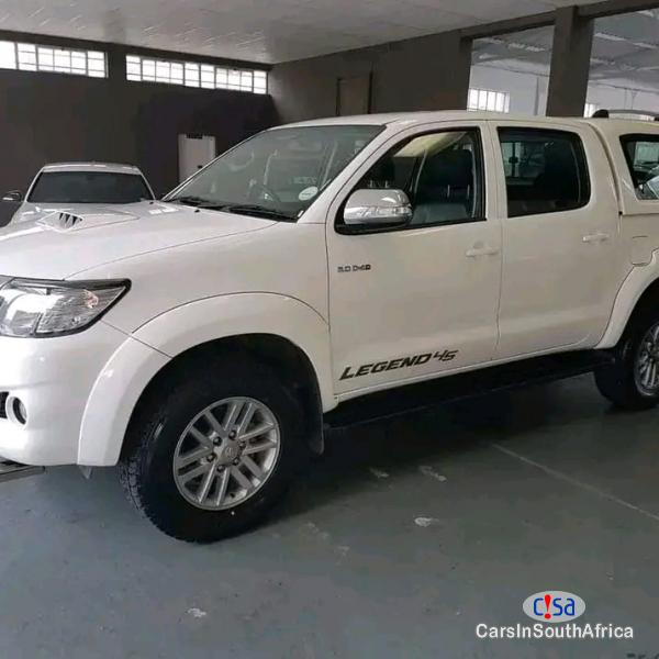Toyota Hilux Legend 45 3.0 D-4D Manual 2015 in South Africa