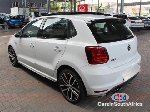 Volkswagen Polo Manual 2015 - image 2