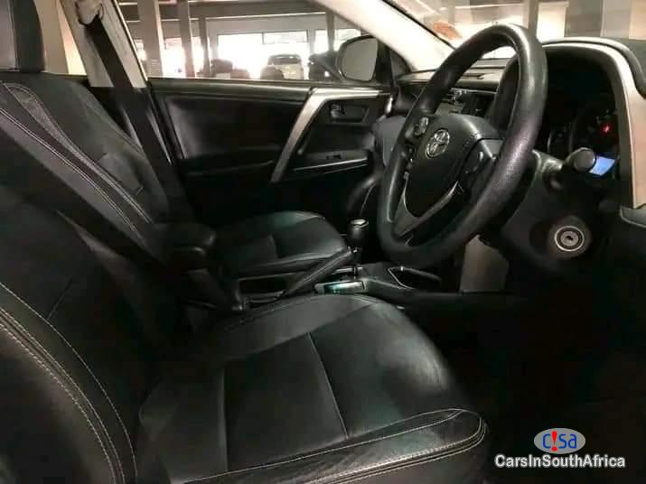 Toyota RAV-4 Automatic 2017 - image 2