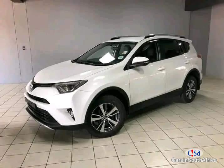 Toyota RAV-4 Automatic 2017 - image 3