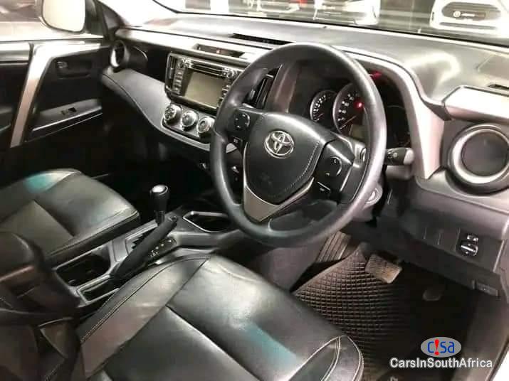 Toyota RAV-4 Automatic 2017 - image 5