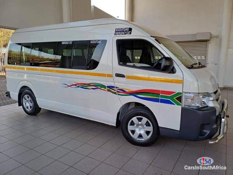 Toyota HiAce Toyota Sesfikile 2.5 D-4D 16 Seater Contact Or Whatsapp 0665141346 Manual 2022