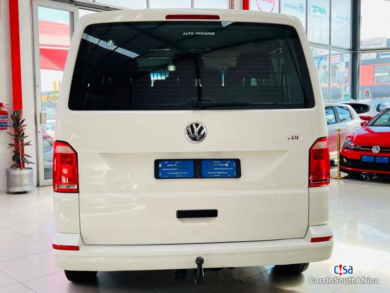 Volkswagen Kombi T6 Kombi 2.0 TDI DSG 103KW Automatic 2019 - image 5