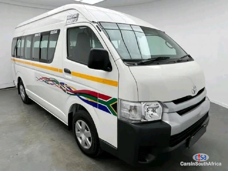 Pictures of Toyota Quantum 2.5D-4D Sesifikile Manual 2019