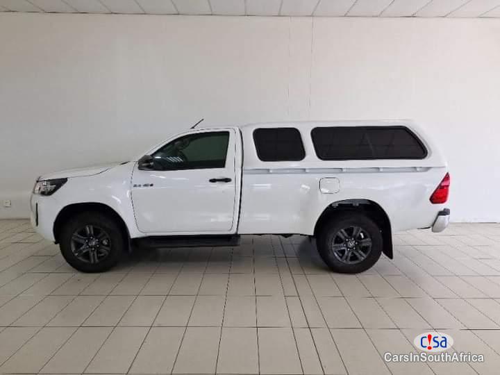 Toyota Hilux 2.4GD Manual 2020