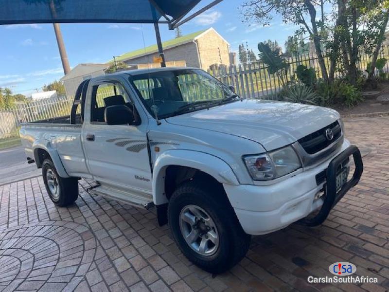 Picture of Toyota Hilux 2700i Manual 2005