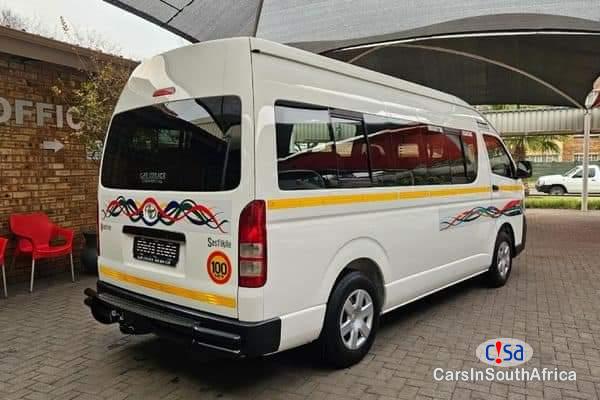 Toyota Quantum 2.5 Manual 2020 - image 4