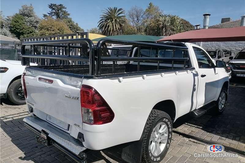 Toyota Hilux 2.4GD Manual 2017 in South Africa