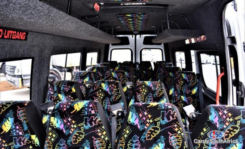 Mercedes Benz 190-Series Manual 2017 in Gauteng