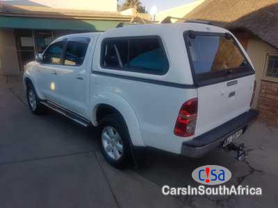 Toyota Hilux 4.0 V6 Raider 4X4 Manual 2013
