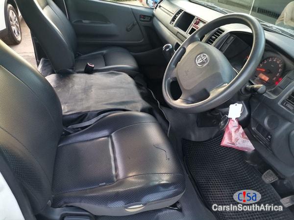 Toyota Quantum 2.5 D-4D Sesfikile 16-Seat Manual 2020 - image 5