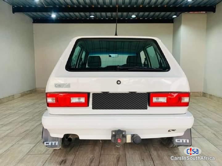 Volkswagen 1.4 Manual 2009 - image 3