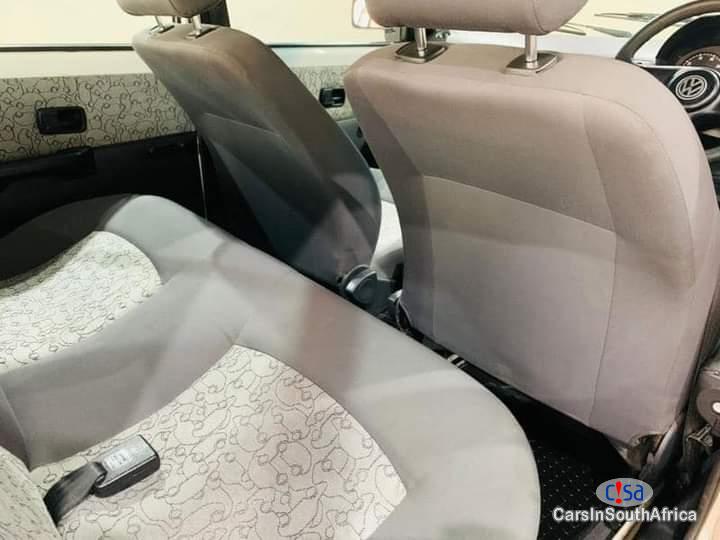 Volkswagen 1.4 Manual 2009 - image 6