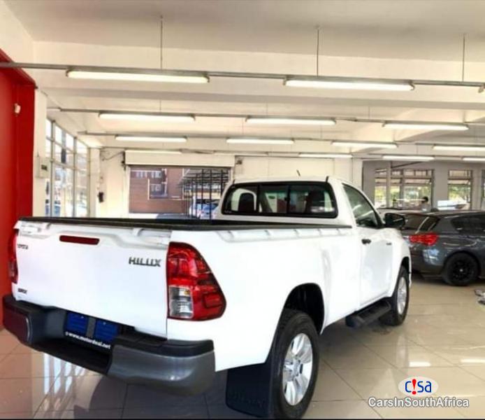 Toyota Hilux 2.4GD Manual 2020