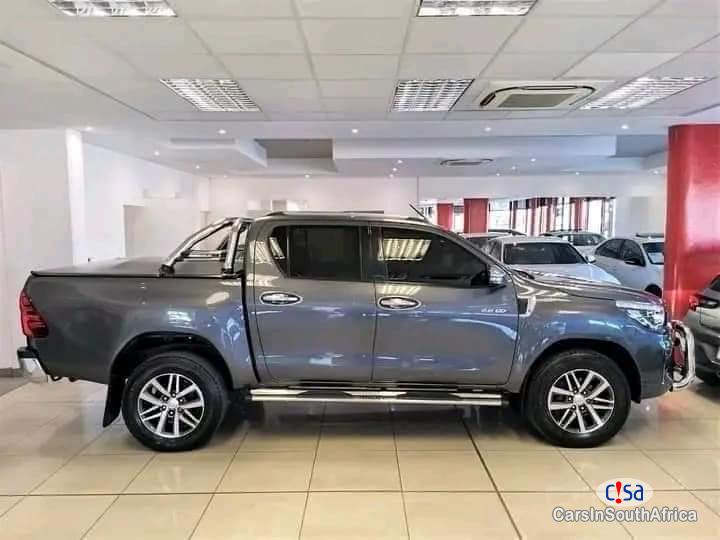 Pictures of Toyota Hilux 2.8GD Manual 2018