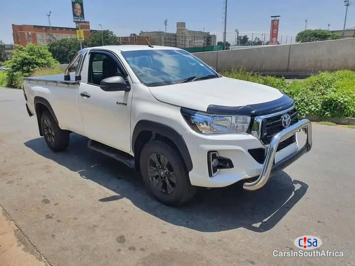 Pictures of Toyota Hilux 2.8GD Manual 2014