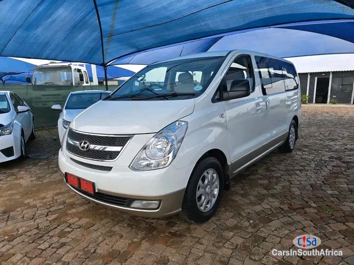 Pictures of Hyundai H-1 2.4 CVVT Executive Manual 2012