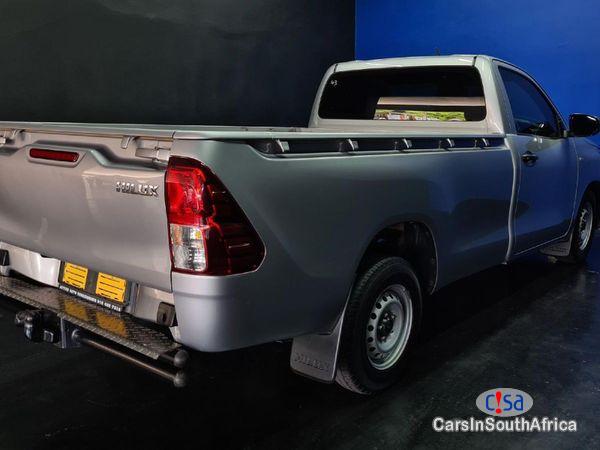 Toyota Hilux 2.4GD Manual 2018