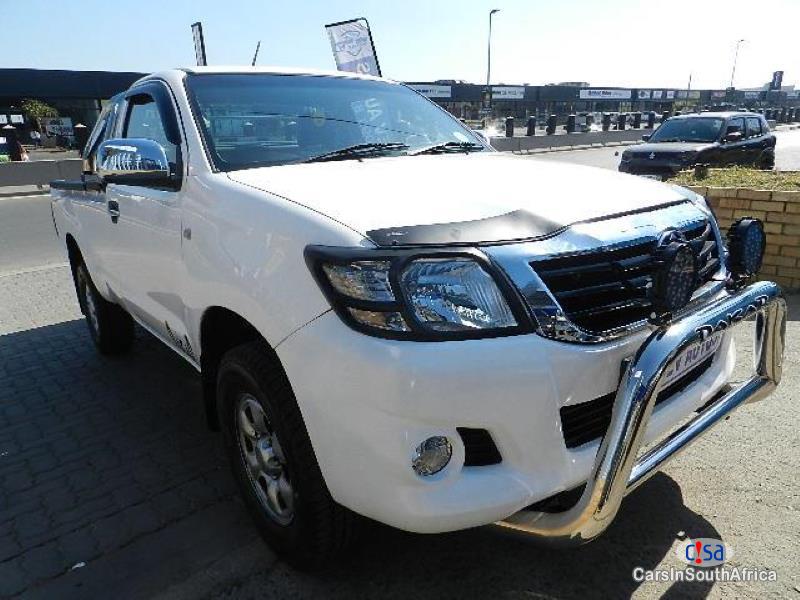 Toyota Hilux 2.5 Manual 2015 - image 4