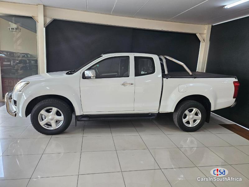 Picture of Isuzu KB300 300 Manual 2015