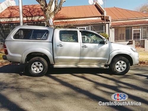Toyota Hilux 2.7 Manual 2010 - image 4