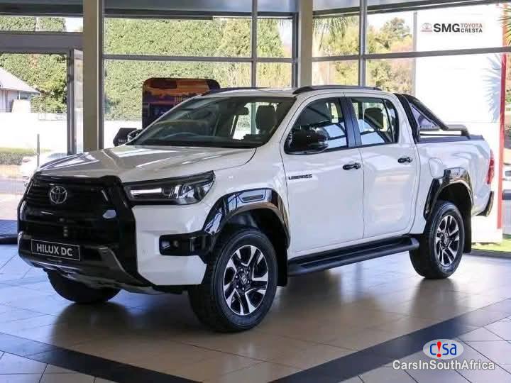 Toyota Hilux 2.8GD Automatic 2024 - image 2