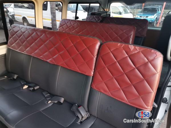 Toyota Quantum 2.5D-4D Sesifikile 16 Seater {+27 685845776 Manual 2018 - image 5