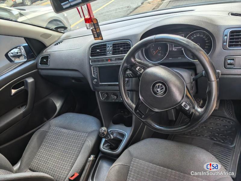 Volkswagen Polo 1.2tsi Highline Bank Repossessed Manual 2017 - image 4