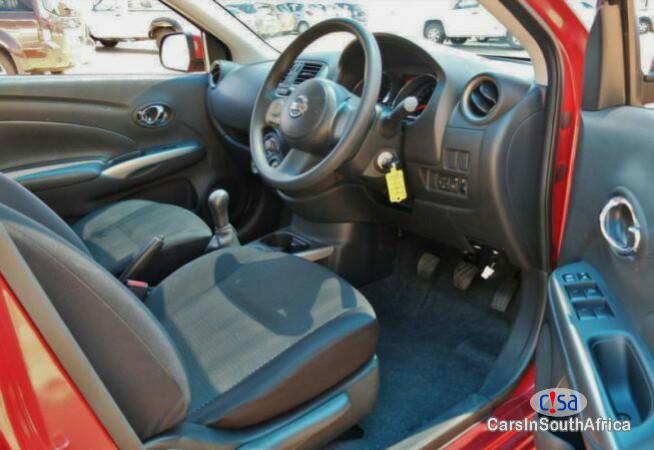 Nissan Almera Manual 2015 - image 3