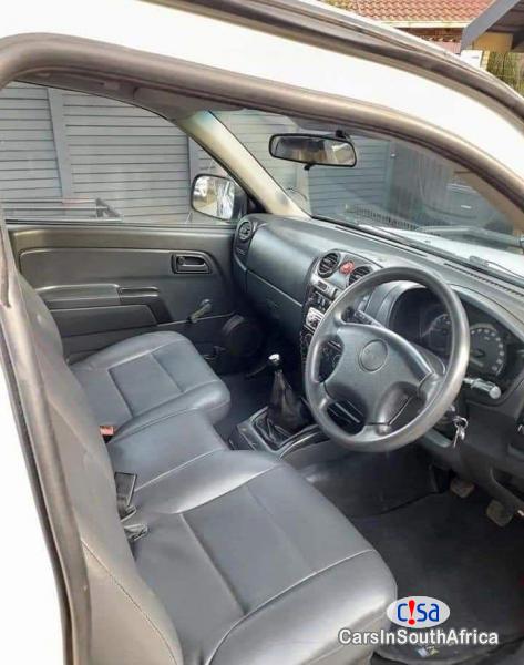 Isuzu KB250 2.5 Manual 2009 - image 3