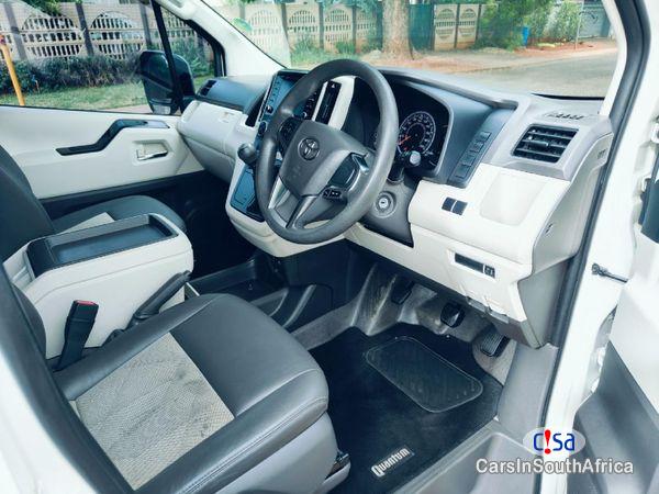 Toyota Quantum 2.8 Manual 2019 - image 3