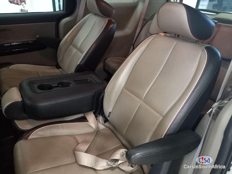 Kia Sedona 2.2 ( +27 685845776 Automatic 2019 in Gauteng - image