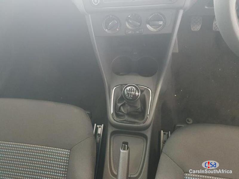 Volkswagen Polo Vivo Hatch 1.4 Comfortline Manual 2018 - image 16