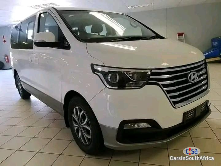 Hyundai H-1 Manual 2018 - image 2