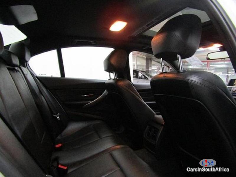 BMW 3-Series Automatic 2013 - image 6