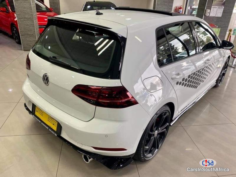 Volkswagen Golf 2.0C Automatic 2020 - image 3