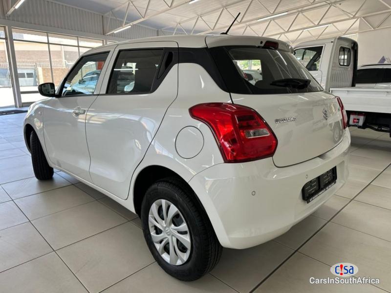 Suzuki Swift 1.2 /call Whatsapp 068 346 6875 Automatic 2021 - image 2