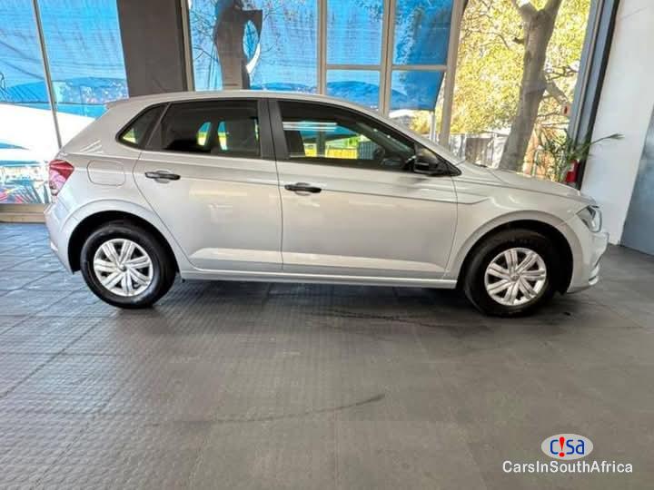 Volkswagen Polo 1.0 Automatic 2021 - image 5